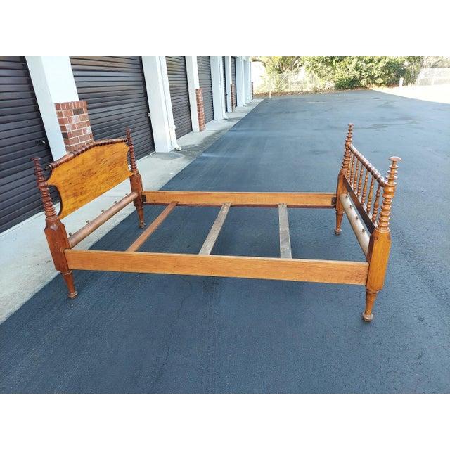 Early 19th Century Antique Bobbin Rope Bed Not Quite Full Size For Sale In Orlando - Image 6 of 13