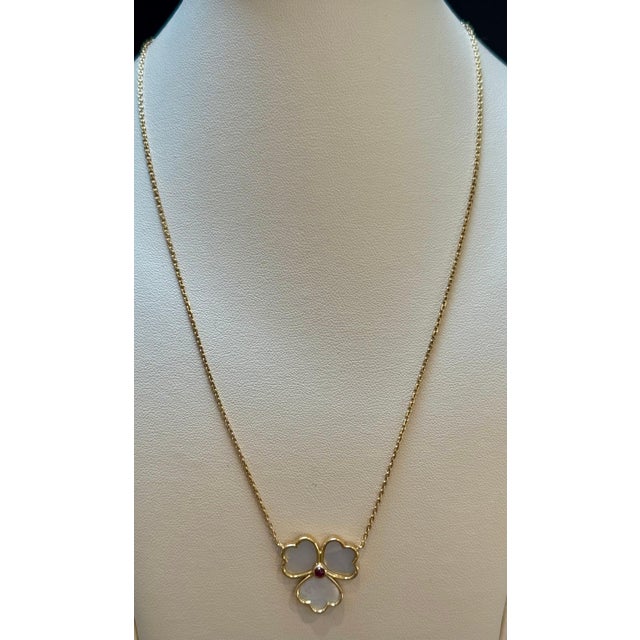 Mauboussin Paris 18Kt Yellow Gold Vintage Mother Of Pearl Clover Pendant For Sale - Image 18 of 18