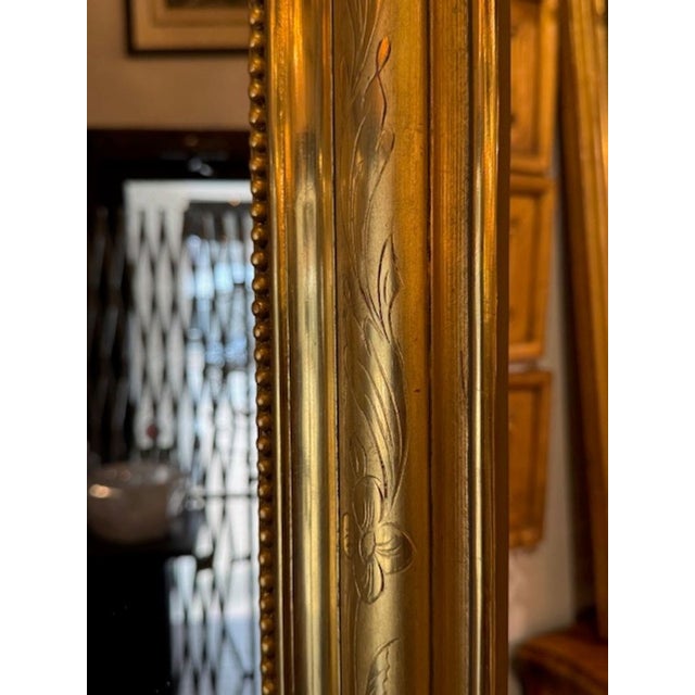 19th Century Louis Philippe Gold Gilt Mirror With Crest For Sale In Dallas - Image 6 of 6