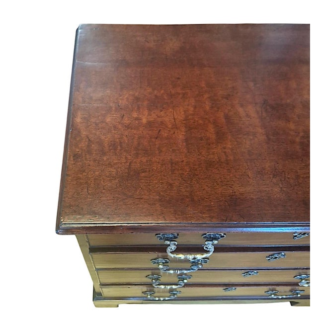 Wood A Small George III Period Mahogany and Brass Chest of Drawers For Sale - Image 7 of 15