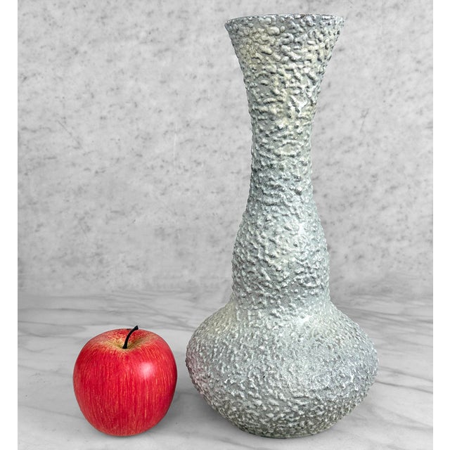 - Original 1960's "Lava Spackle" Art Pottery Vase - Marked Royal Haeger - Attractive & Unusual Textured "Lava Spackle"...