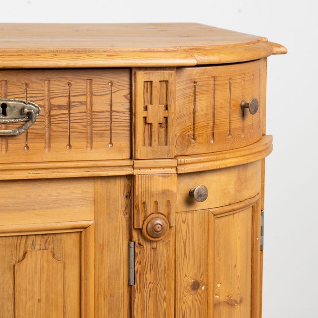 19th Century Swedish Pine Sideboard With Curved Sides For Sale - Image 10 of 18