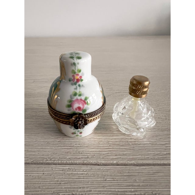 Limoges, France Vintage Hand-Painted Limoges Porcelain Perfume Trinket Box With Mini Bottle, Floral Gilt Hinged Case For Sale - Image 4 of 10
