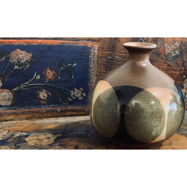 Vintage Robert Maxwell Mid-Century Modern Art Pottery Vase, Vessel for Pottery Craft With Earth-Tone Overlapping Contrasting Circles in a Salt Glaze For Sale - Image 12 of 12