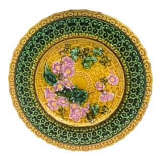 Majolica Pink Flowers Villeroy & Boch Plate , Circa 1900 For Sale