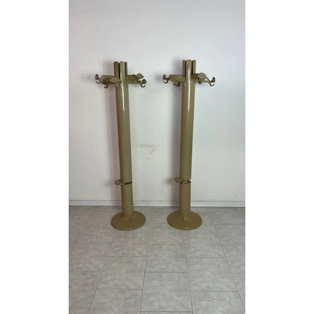Planta Coat Hangers by Giancarlo Piretti for Castelli, 1970s, Set of 2 For Sale - Image 3 of 13