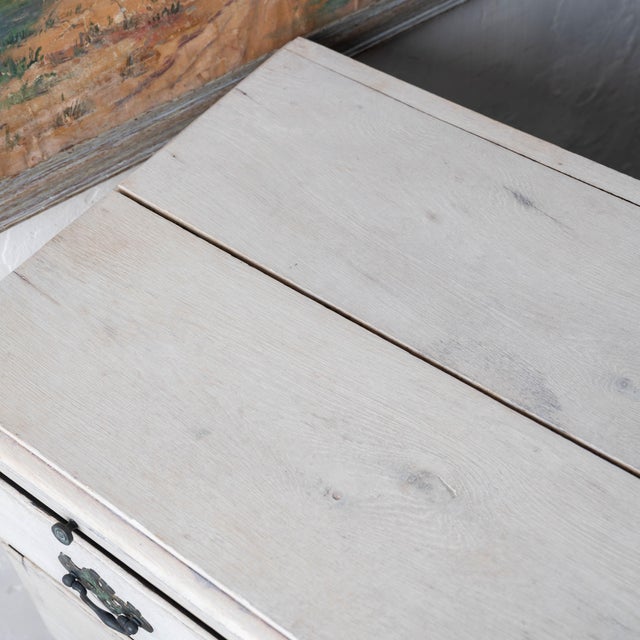 Georgian Oak Chest With Brushing Slide, c.1740 For Sale - Image 13 of 18