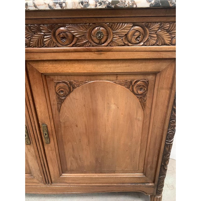 Art Deco Dining Room Set in Finely Carved Walnut, 20th Century, Set of 9 For Sale - Image 17 of 18