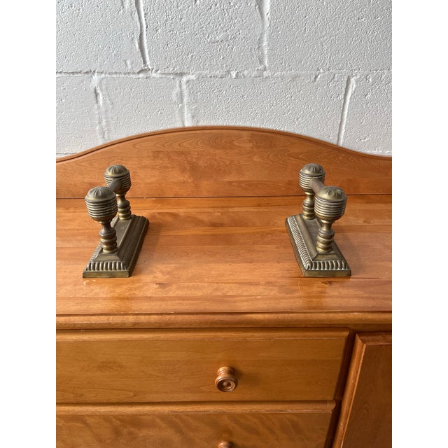 English Colonial Revival Brass Fire Tool Rest or Fire Dogs For Sale In New York - Image 6 of 12