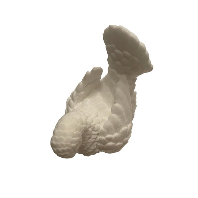 Vintage Italian Porcelain Birds - A Pair For Sale - Image 4 of 10