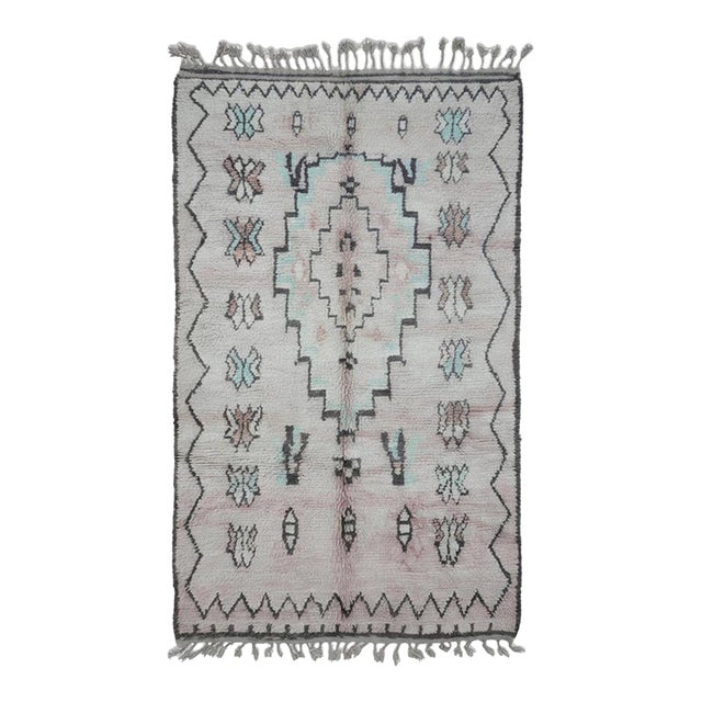 Moroccan Boujad Wool Rug - 10.5 X 6.3 Ft For Sale