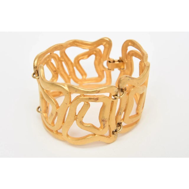 1990s Vintage Gold Plated Sculptural Abstract Collar Necklace and Cuff Bracelet Set, Pair Of For Sale - Image 5 of 10