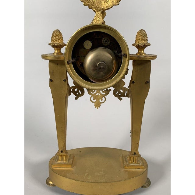 19th Century Empire period portico clock with Egyptian motifs, gilt bronze, circa 1800, 19th century For Sale - Image 5 of 9