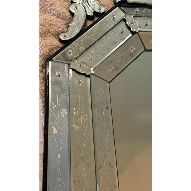 Antique or Vintage Octagonal Venetian Etched Glass Mirror With Etched Floral Design For Sale - Image 13 of 18
