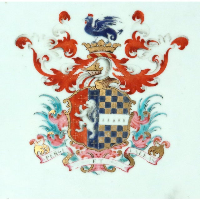 Chinese Export Porcelain Armorial Dish, Arms Hutchinson Impaling Calthrop For Sale - Image 9 of 15