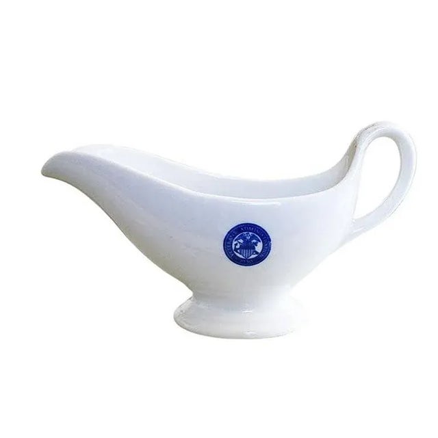 Mid 20th Century Veterans Administration 1930 Ceramic Restaurant Ware Gravy Boat in Blue and White For Sale - Image 5 of 5