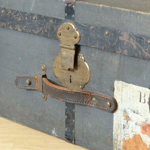 First World War Wooden Chest with Red Cross For Sale - Image 10 of 15