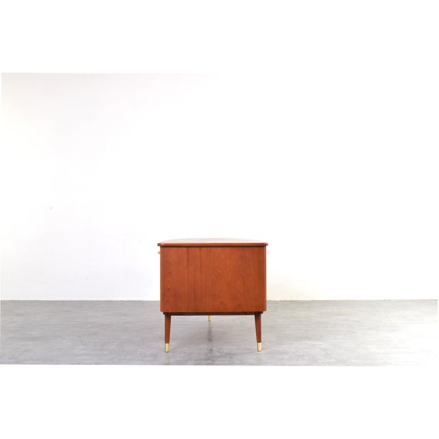Mid-Century Modern Organic Teak Desk from Sola Møbler, 1960s For Sale - Image 6 of 17