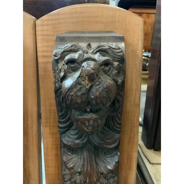 Late 18th Century Pair of Carved Wood Lion Wall Plaques For Sale In Atlanta - Image 6 of 10