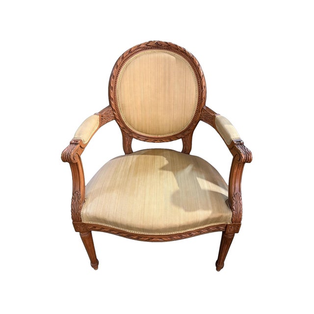 Louis XVI Style Medallion-Back Armchairs, 1800s, Set of 2 For Sale - Image 4 of 6