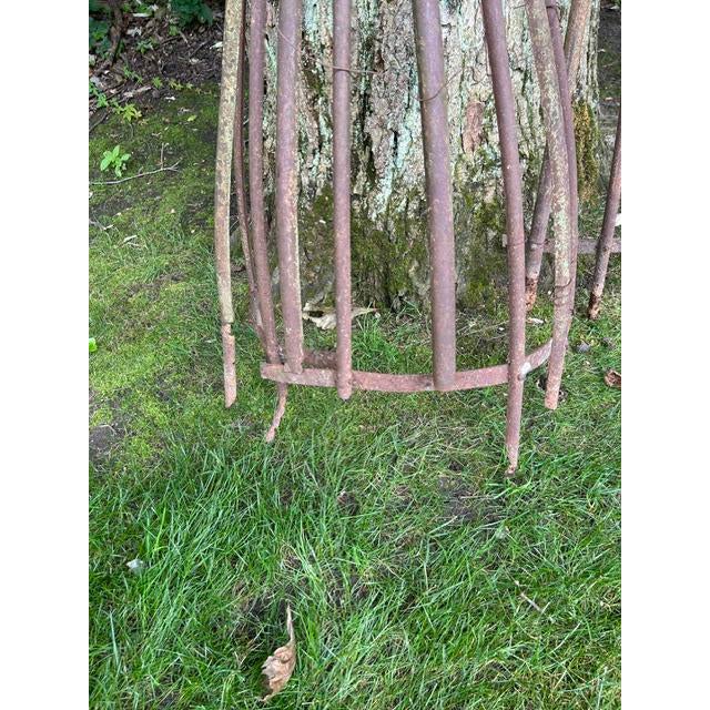 Early 20th Century Pair of European Wrought Iron Estate Tree Guards, Early 20th Century For Sale - Image 5 of 6