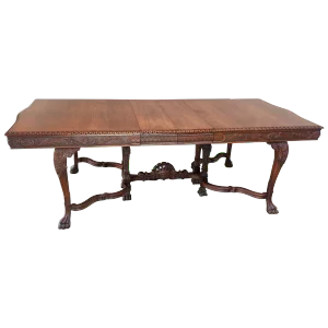 Early 20th Century Walnut Hairy Paw Dining Table