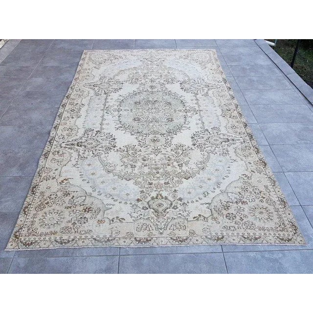 1960s Oushak Handknotted Wool Rug For Sale - Image 10 of 10