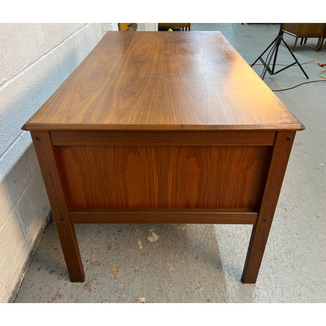 Wood Mid 20th Century Farso Stolefabrik for Maurice Villency Mid Century Danish Teak Desk For Sale - Image 7 of 18