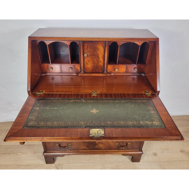 Brown Vintage Writing Bureau Desk in Leather and Mahogany, 1960s For Sale - Image 8 of 18