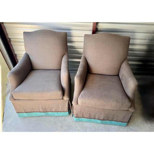 The Lee Industries 1391 swivel chair is a beautifully tailored, skirted silhouette that blends classic elegance with...