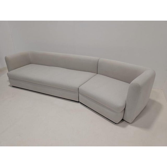 Contemporary Curved Sofa in Fabric For Sale - Image 3 of 14