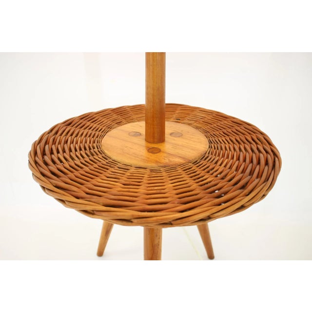 1950s Mid-Century Wooden Floor Lamp by Jan Kalous for Uluv, 1950s For Sale - Image 5 of 8