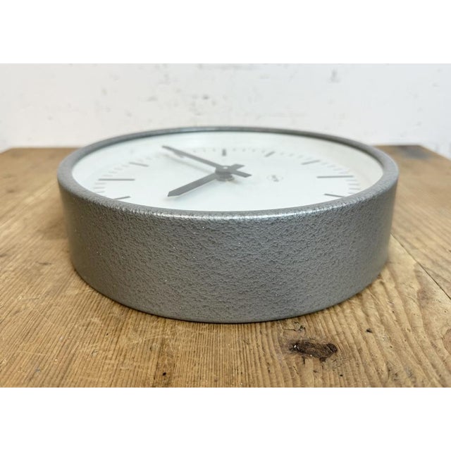 Industrial Grey Wall Clock from Burk, 1970s For Sale - Image 12 of 16