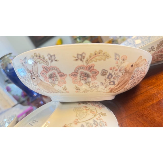 1990s Porcelain Bunny Bowl, Blue Floral Interior, Gold Trim, by Envogue, 8.5" Diameter 4 Pc For Sale - Image 9 of 15