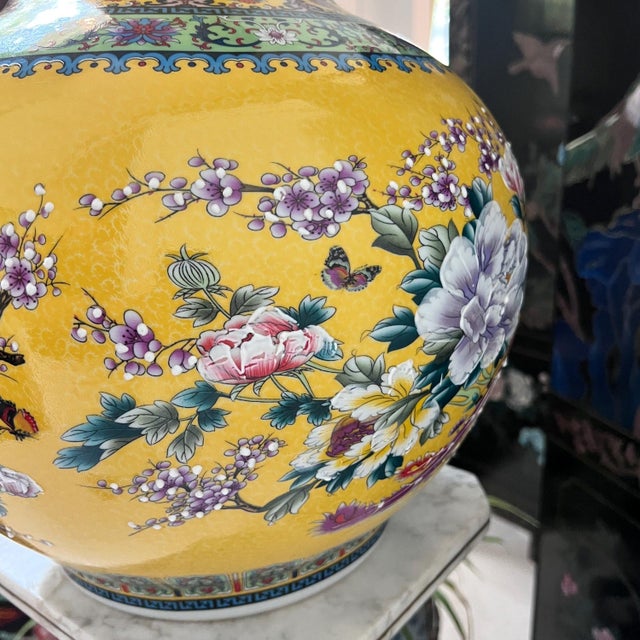 Yellow 1980s yellow temple vase // Chinoiserie // yellow ceramic vase // floral vase // birds and flowers // enamel // oversized vase For Sale - Image 8 of 10