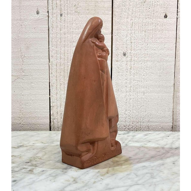 Brown 20th Century Terracotta Notre Dame du Sauveur Virgin and Child from Rey For Sale - Image 8 of 9