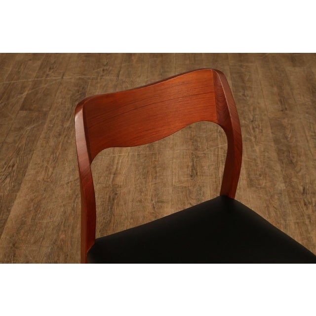 J.L. Møller Set Of Four Model 71 Teak Dining Chairs For Sale In Philadelphia - Image 6 of 18