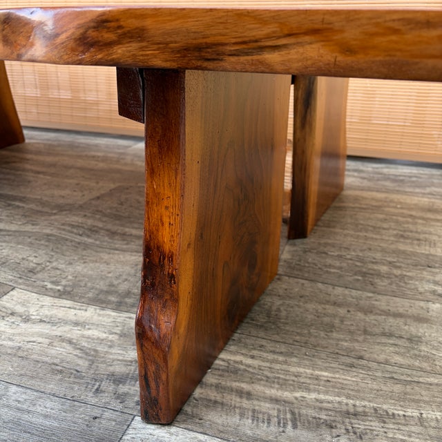 Wood Organic Live-Edge Solid Wood Coffee Table in the Mira Nakashima Style. Circa 1980s. For Sale - Image 7 of 15