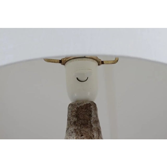 Danish Brutalist Ceramic Table Lamp with Brown Glaze Unica by Fridtjof Sejersen for Sejer, 1960s For Sale - Image 4 of 13