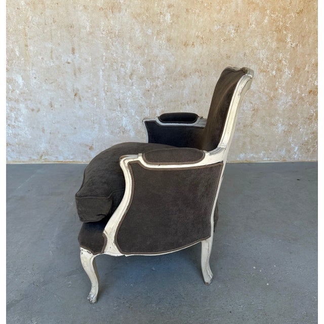 French Louis XV Style Bergère With Carved Frame For Sale In New York - Image 6 of 12