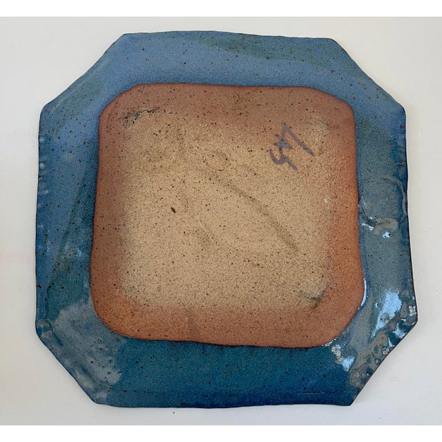 Late 20th Century Large Studio Folk Art Pottery Lorna Smith Pike Place Signed Blue Decorative Fish Plate For Sale - Image 5 of 6