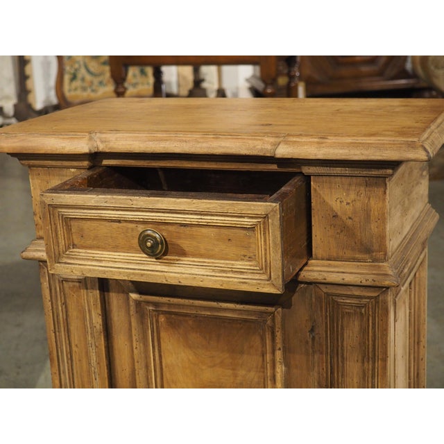 More information coming soon… The simple, clean lines of this pair of walnut nightstands draw on classic Italian...