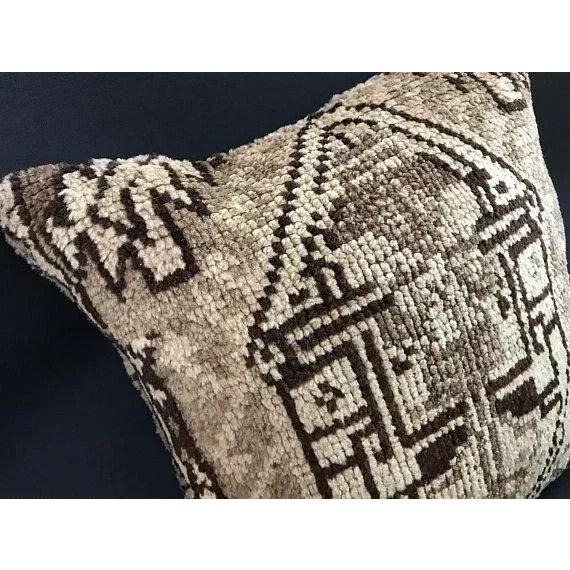 Made from old rugs. Made from organic wool. The rugs we use for our pillows are well washed and ready for your use....