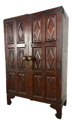 Antique Spanish Rustic Cabinet in Solid Oak, 18th Century