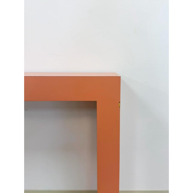 Vintage Salmon Laminate Narrow Console Sofa Table Postmodern Retro Slim For Sale In Tampa - Image 6 of 12