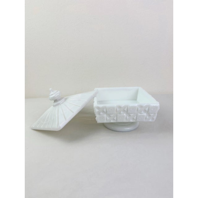 Westmoreland Old Quilt Milk Glass Candy Dish Vintage from the 1950's. White milk glass. Pattern is "Old Quilt". Great to...