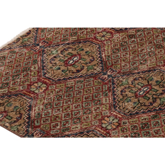 Traditional Vintage Turkish Rug, Beige-Brown With All-Over Floral Medallions – Rug & Kilim For Sale - Image 3 of 8