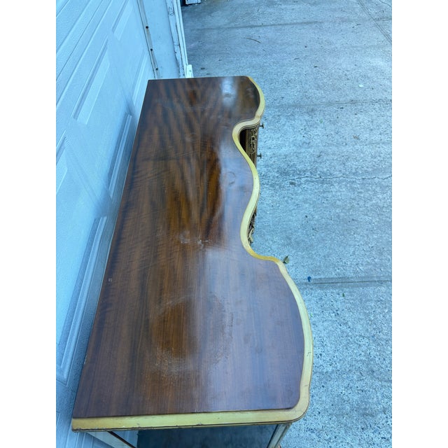 Mid 20th Century Mid 20th Century French Provincial Vanity Desk | Hollywood Regency Burl Walnut Marquetry & Gilt Bombe Dressing Table For Sale - Image 5 of 12