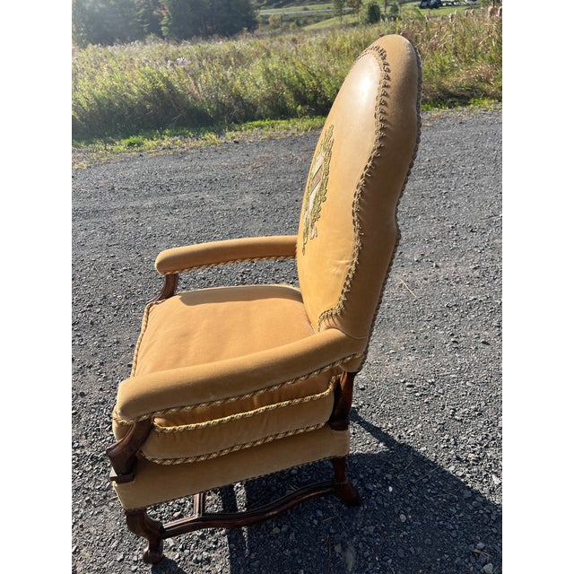 Vintage French Regence Gold Velvet Armchair With Embroidered Crest & Damask Back For Sale - Image 4 of 14