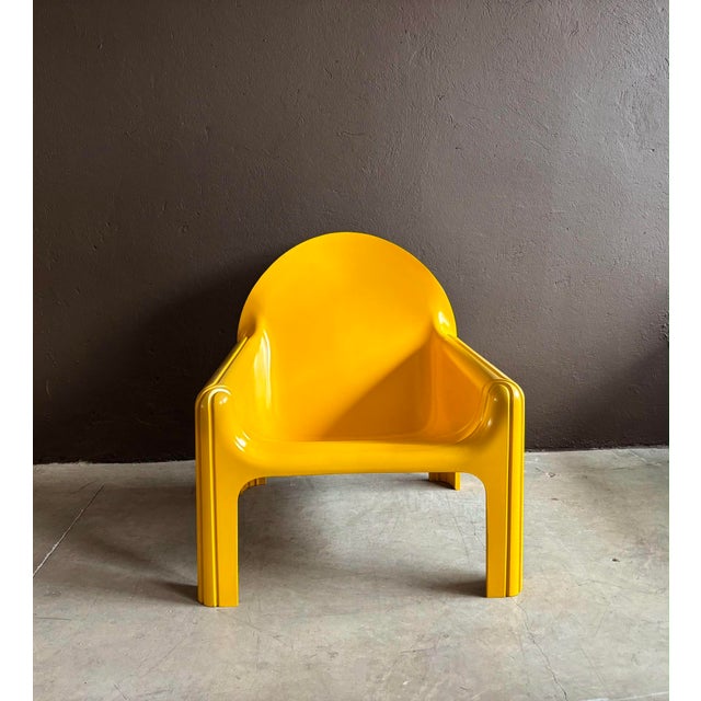 1970s Yelllow Model 4794 Lounge Chairs by Gae Aulenti for Kartell, 1974, Set of 2 For Sale - Image 5 of 9
